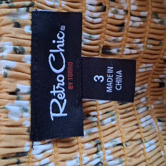 Torrid Retro Chic Yellow Floral Sleevess Swing Dress Plus Size 3X - Picture 6 of 9